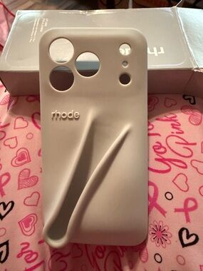 RHODE Soft Silicone Phone Case in Cream with Raised Grip Detail